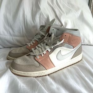 Jordan 1 Mid “Milan”